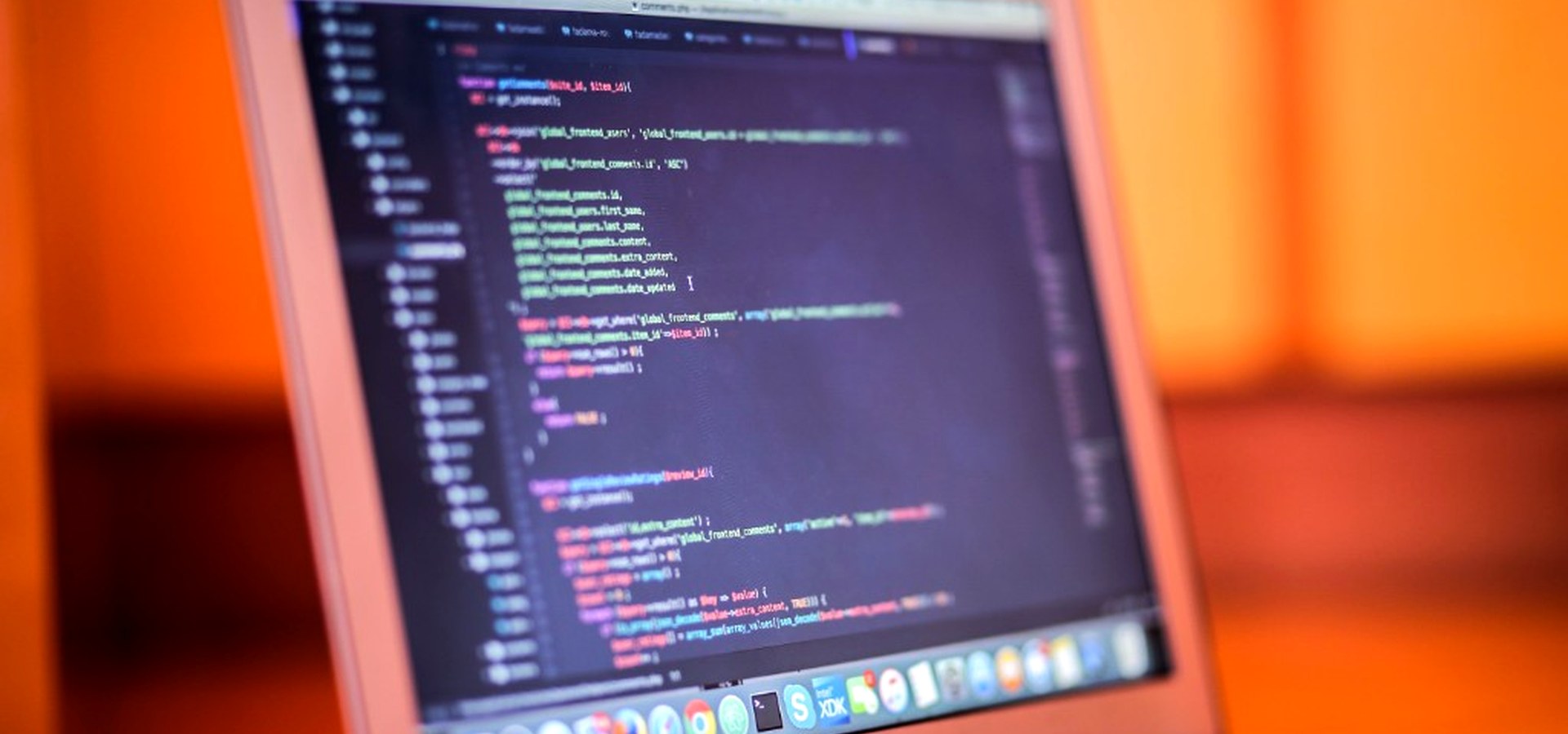 Développeur africain — solutions numériques SB Technology à Bunia